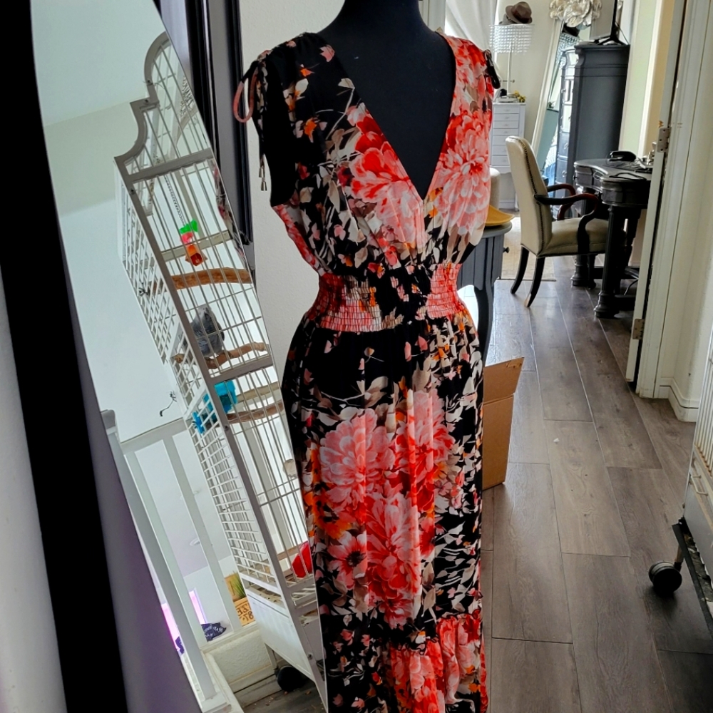 Beautiful Kate and Lilly dress.